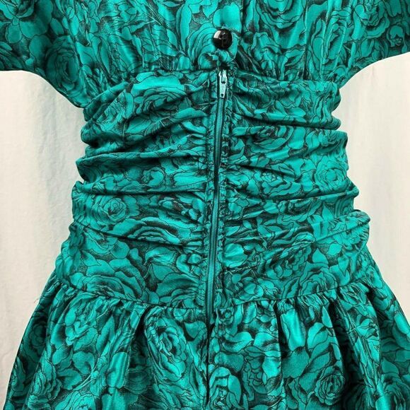Vintage Millicent of California Cocktail Dress 6 Green Black Peplum Floral - Picture 5 of 7